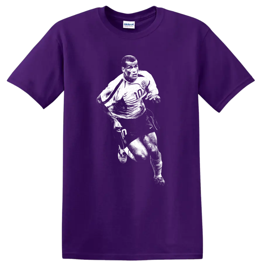 Retro Ronaldo Nazário soccer player silhouette portrait T Shirt on a Purple T Shirt