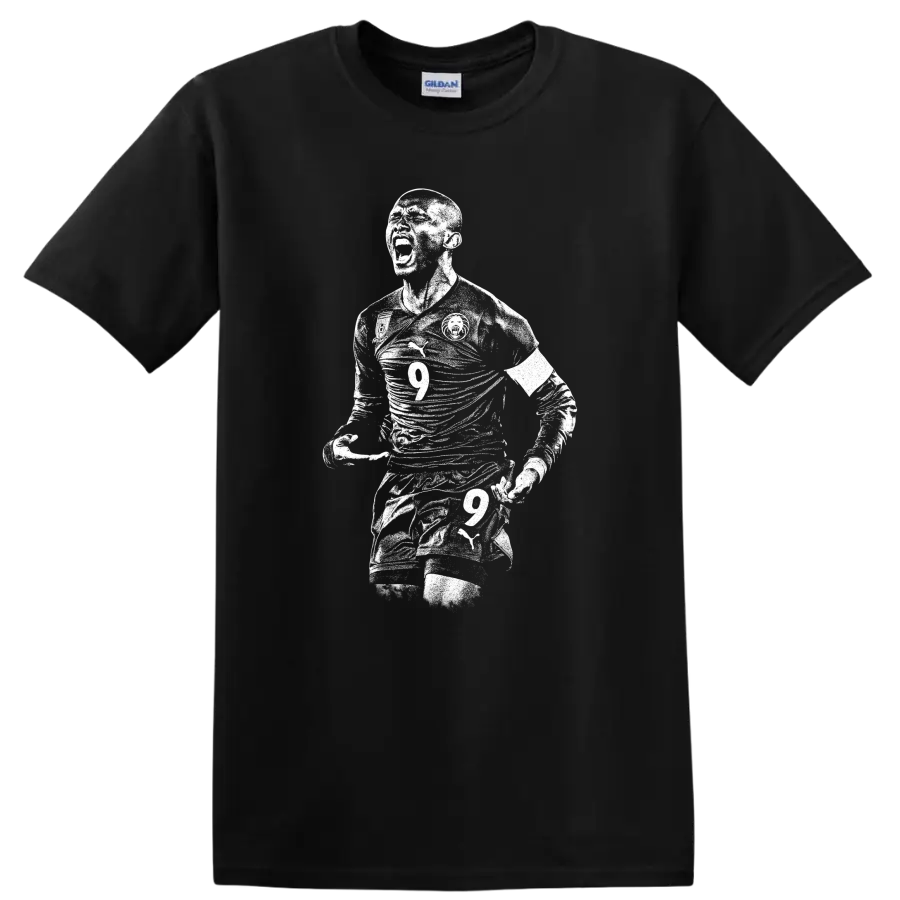 Black and white retro soccer player portrait graphic T - Black