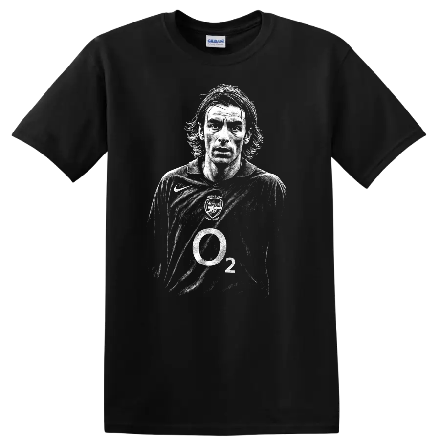 Retro soccer player portrait of Robert Pirès style in high-contrast black and white T shirt - Black