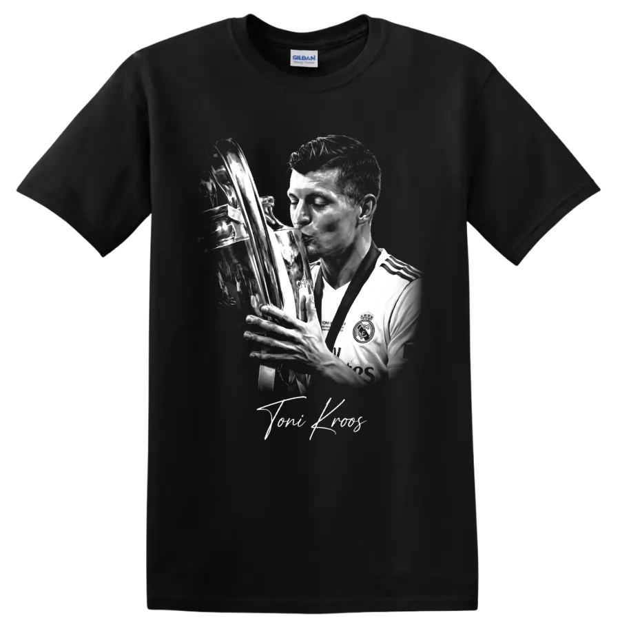 Toni Kroos Real Madrid trophy portrait in detailed monochrome soccer graphic style on a Black T Shirt