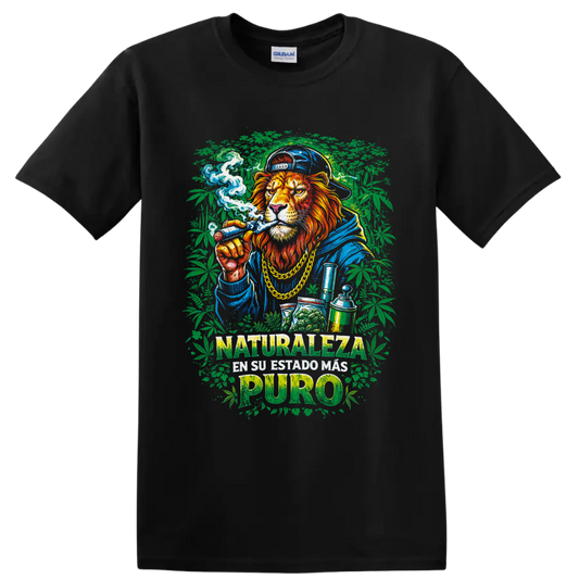Street-art lion with cannabis leaves and Naturaleza en su estado mas puro text on a Black T Shirt