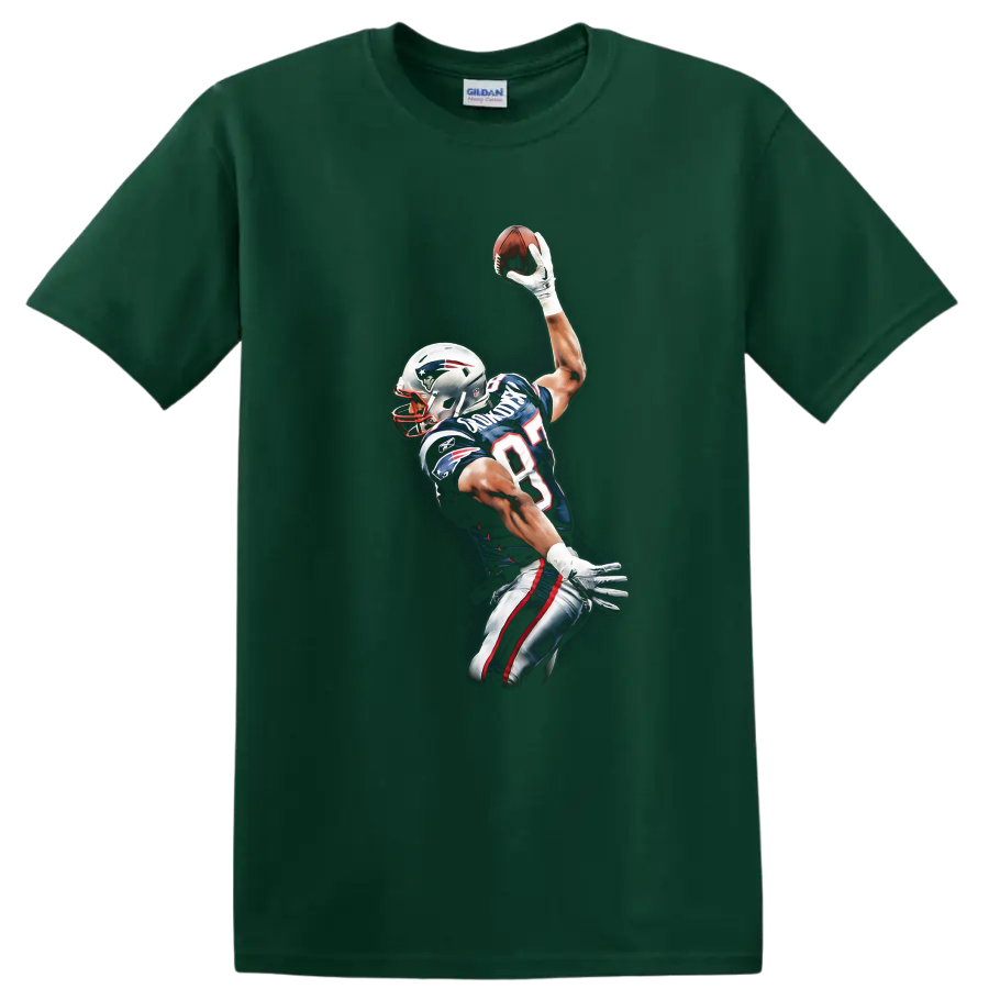 Rob Gronkowski Patriots football player making a one-handed catch in dramatic action art on a Forest Green T Shirt