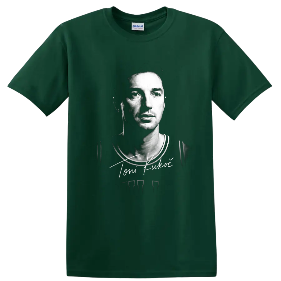 Toni Kukoč Chicago Bulls No. 7 monochrome basketball portrait with signature detail on a Forest Green T Shirt