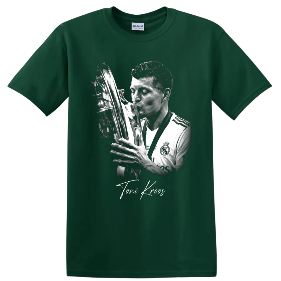 Toni Kroos Real Madrid trophy portrait in detailed monochrome soccer graphic style on a Forest Green T Shirt