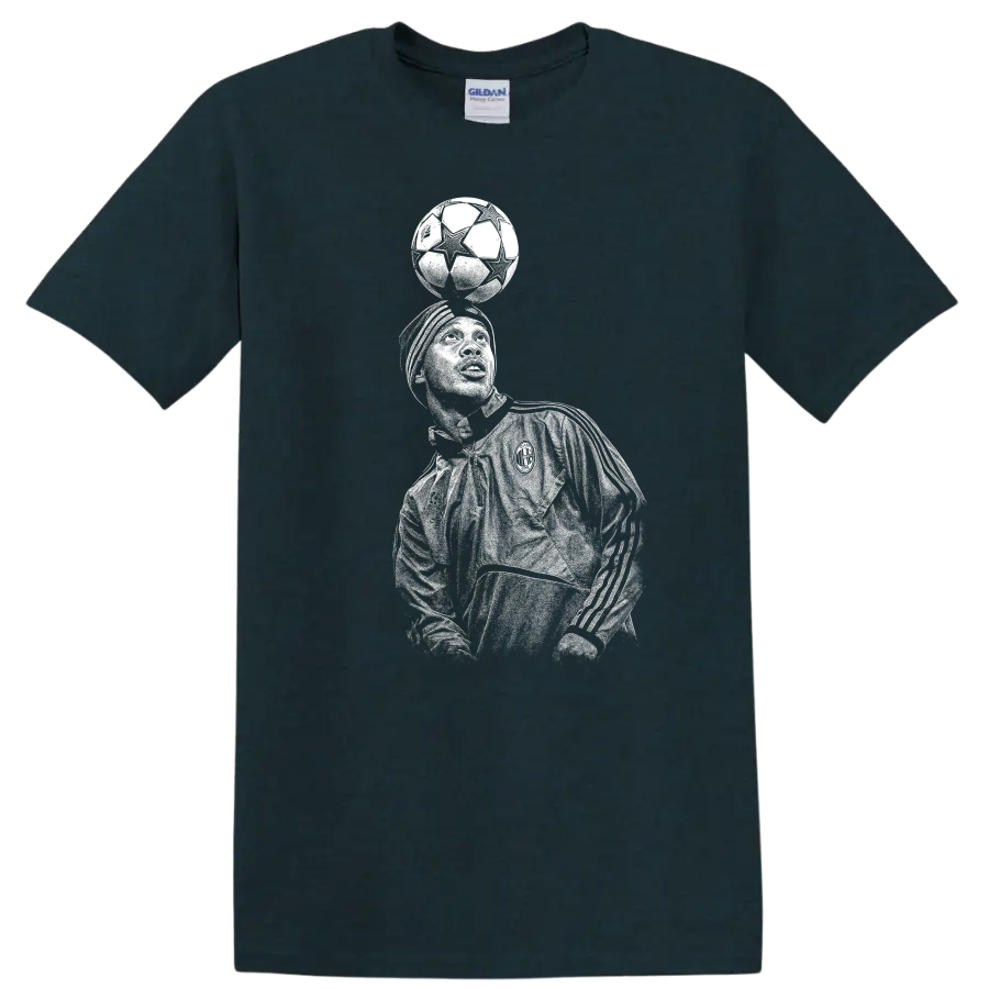 Retro soccer portrait of Ronaldo de Assis Moreira in legend style T - Midnight (Green)