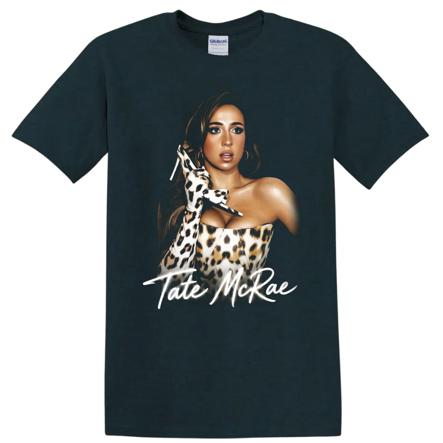 Tate McRae leopard-print pop artist portrait with handwritten name on a Midnight (Green) T Shirt