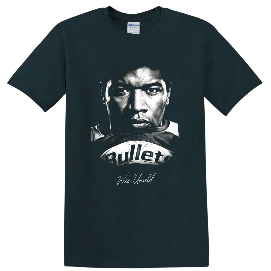 Wes Unseld Washington Bullets No. 41 black-and-white vintage portrait graphic on a Midnight (Green) T Shirt