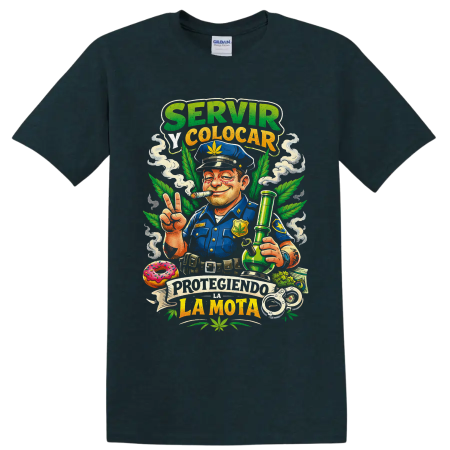 Cannabis police parody cartoon officer with bong, leaves, smoke, and Spanish text on a Midnight (Green) T Shirt