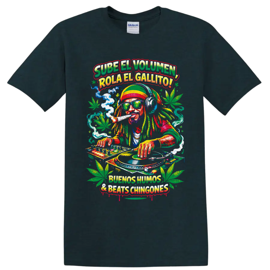 Cannabis DJ with turntables, headphones, smoke, leaves, and Spanish reggae-style text on a Midnight (Green) T Shirt