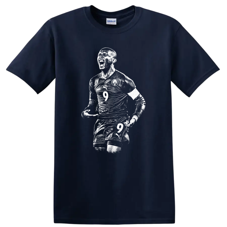 Black and white retro soccer player portrait graphic T - Navy (Blue)