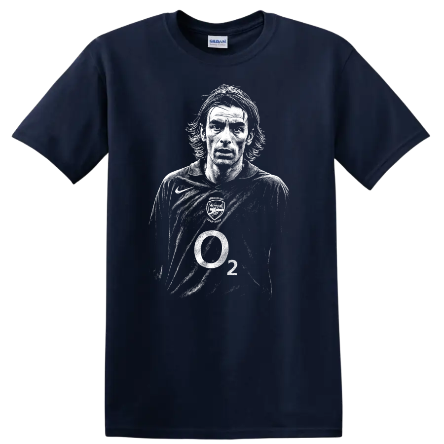 Retro soccer player portrait of Robert Pirès style in high-contrast black and white T shirt - Navy (Blue)