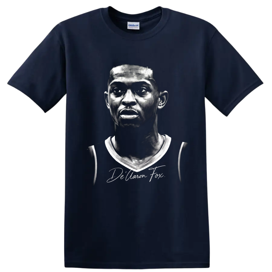 Monochrome De'Aaron Fox Sacramento Kings No. 5 basketball portrait on a Navy (Blue) T Shirt