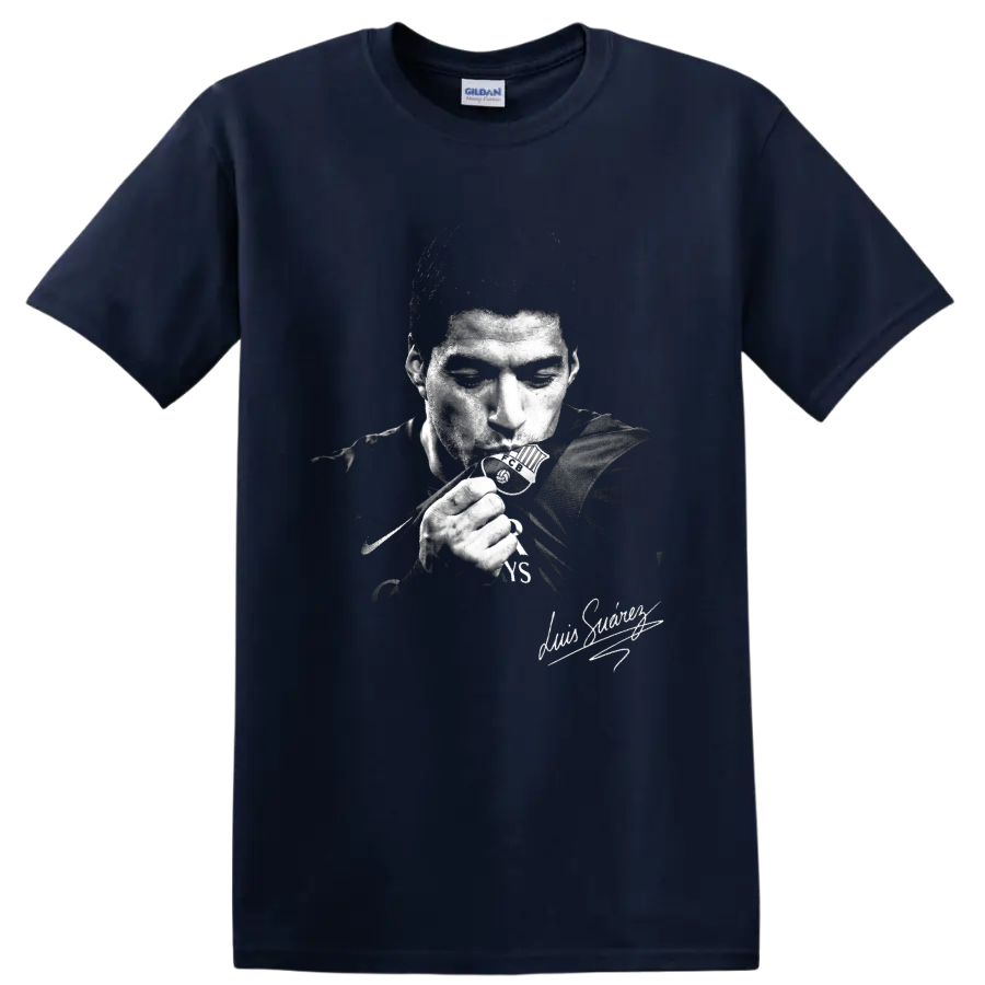 Luis Suárez distressed black-and-white soccer portrait with signature-style detail on a Navy (Blue) T Shirt