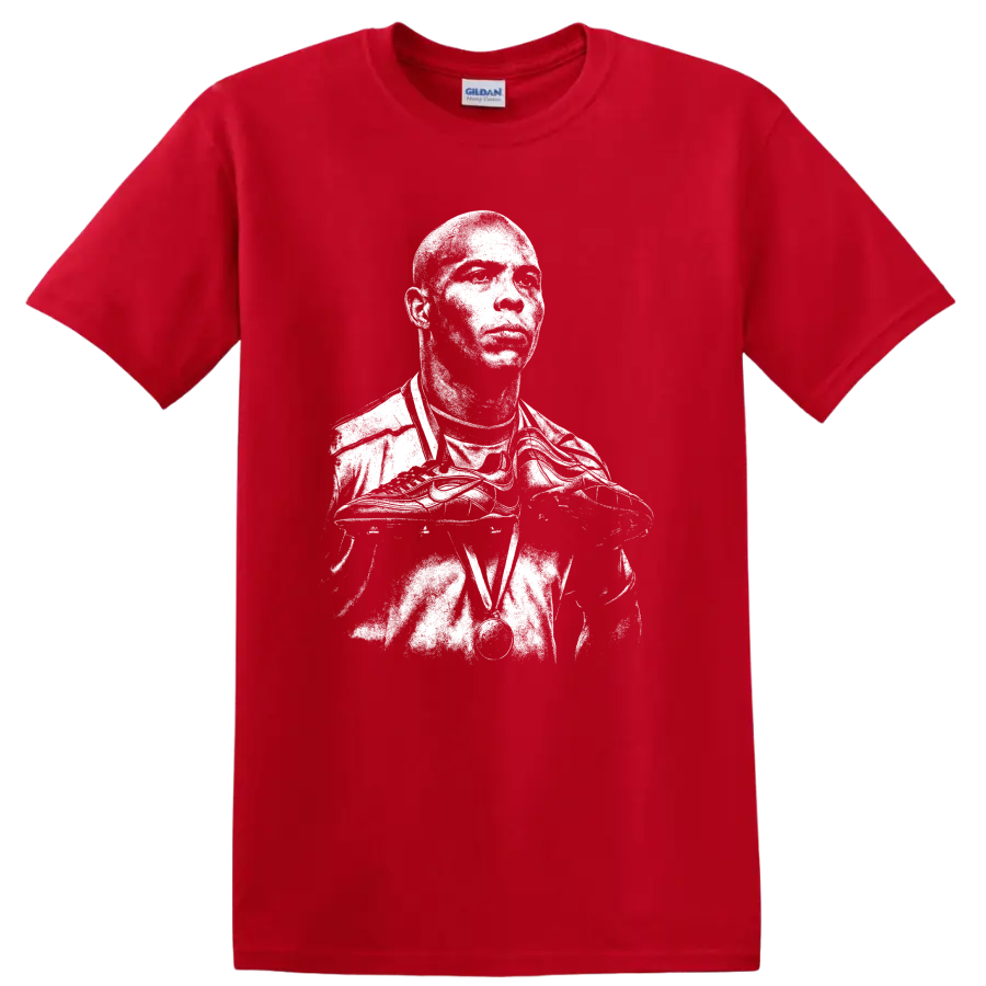 Retro soccer portrait of Ronaldo Nazário legend style T - Red