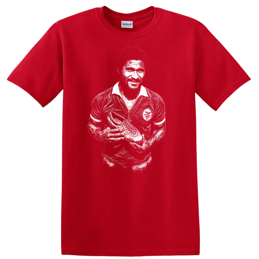 Retro black and white portrait of Eusébio da Silva Ferreira on T - Red