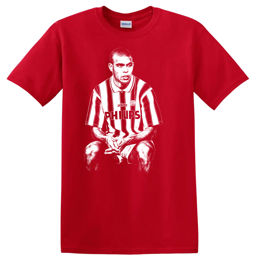 Black and white retro soccer portrait of Ronaldo Nazário style graphic T - Red